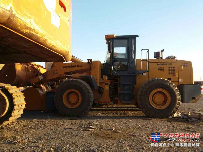 陕西出售转让二手1500小时2015年龙工LG855D装载机