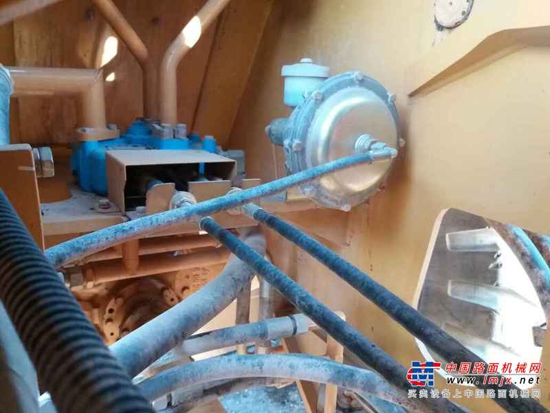 陕西出售转让二手1500小时2015年龙工LG855D装载机