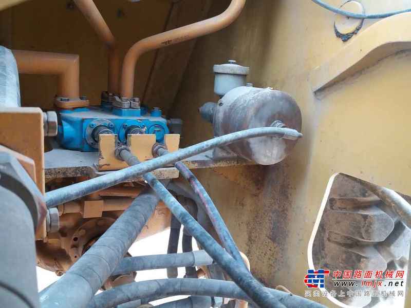 陕西出售转让二手3000小时2012年龙工LG855B装载机