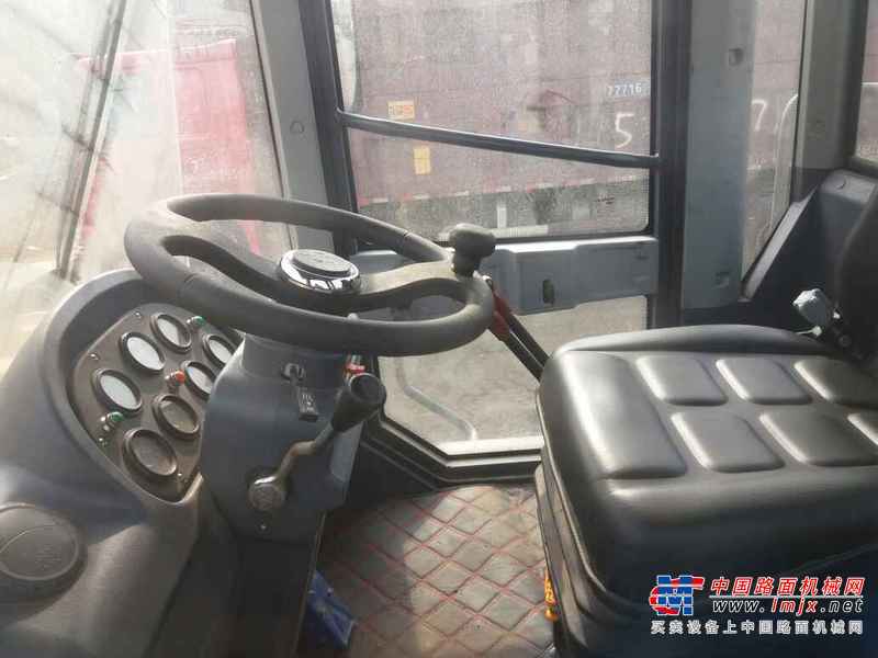 陕西出售转让二手4000小时2014年龙工LG855B装载机