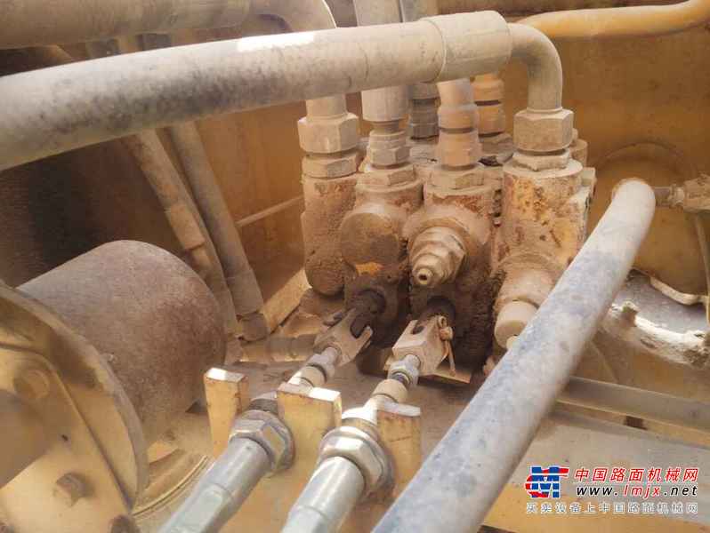 山西出售转让二手6000小时2007年龙工LG818装载机