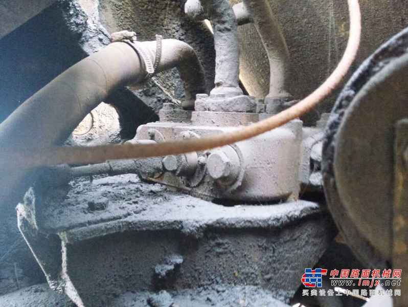山西出售转让二手8000小时2003年徐工LW520F装载机