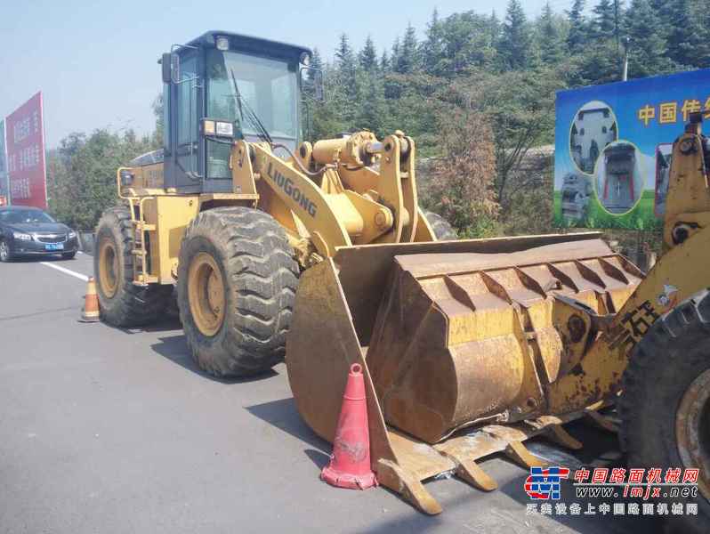 山西出售转让二手4000小时2009年柳工CLG855装载机