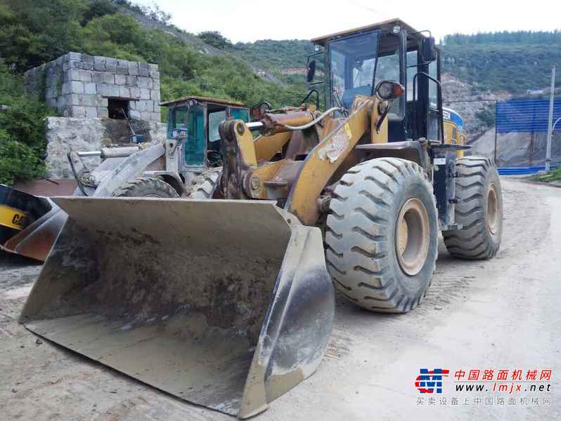 山西出售转让二手3000小时2011年山工SEM652B装载机