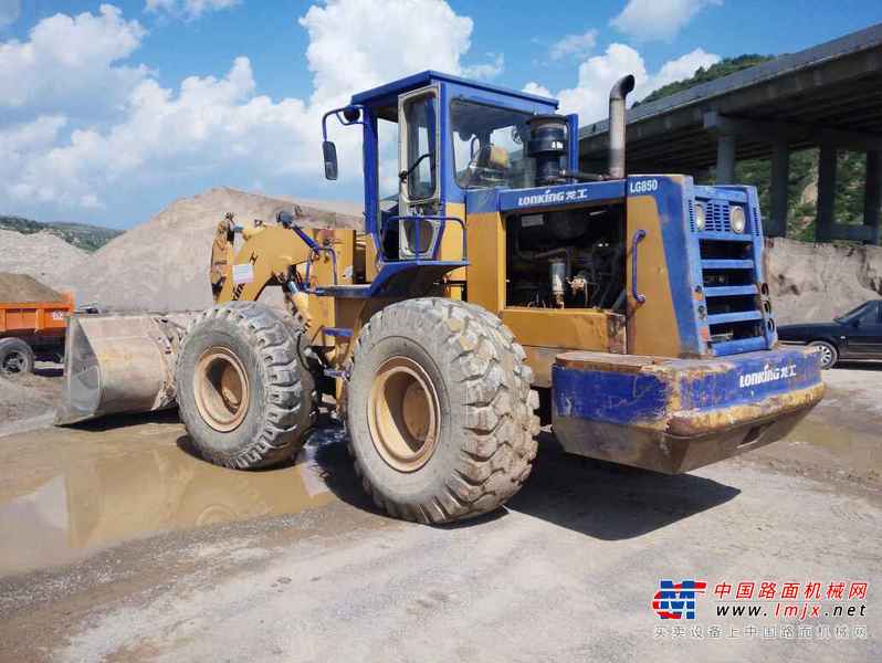 山西出售转让二手4500小时2010年龙工LG850装载机