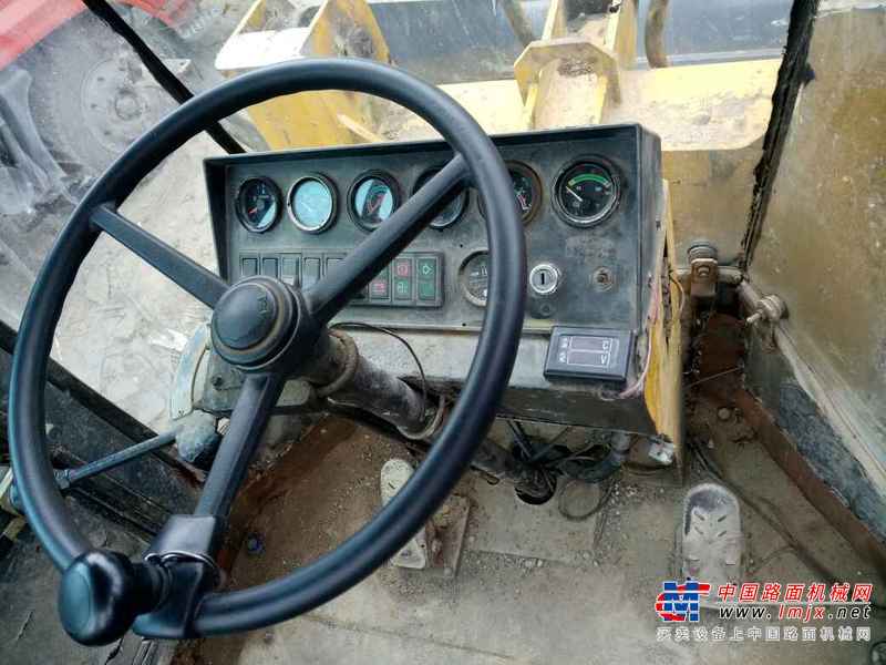 贵州出售转让二手9800小时2010年徐工LW220装载机