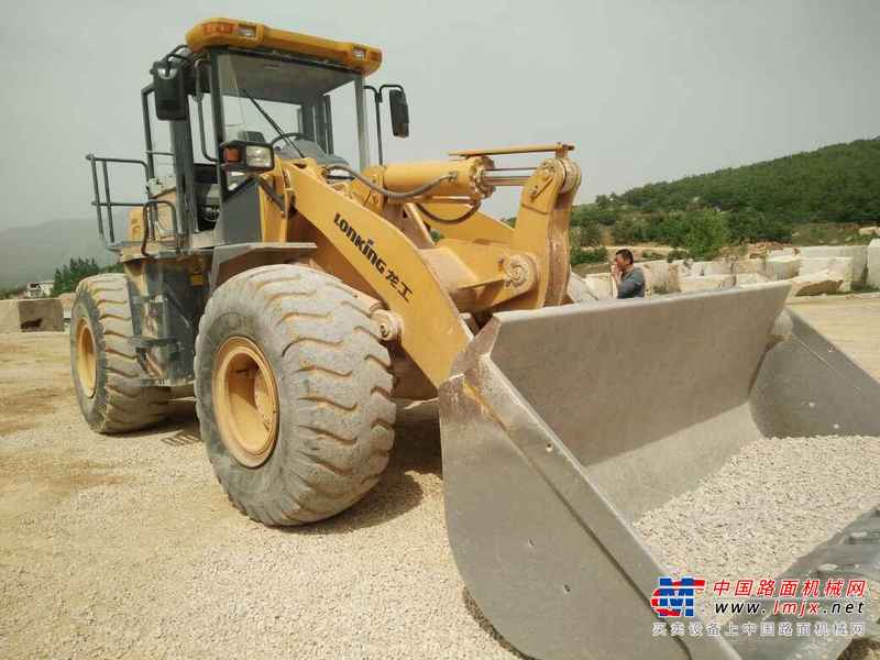 河南出售转让二手1300小时2014年龙工LG855B装载机