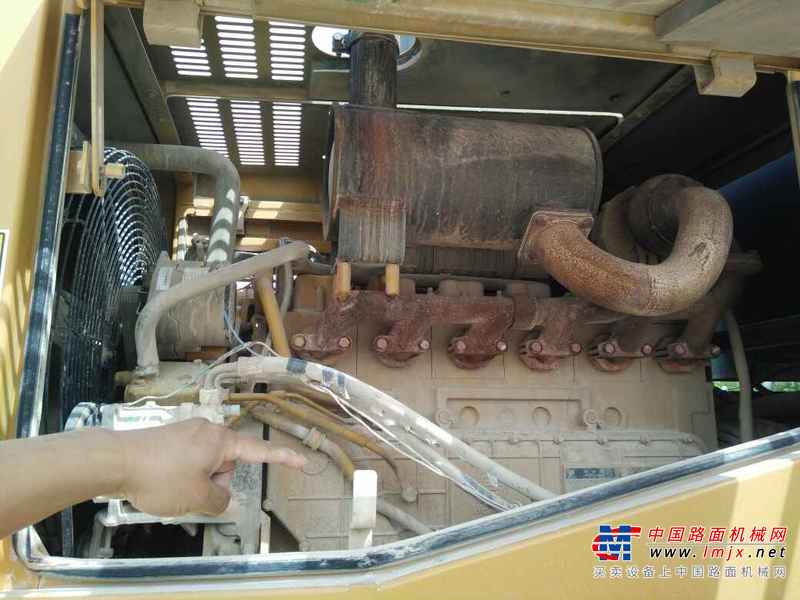 河南出售转让二手1300小时2014年龙工LG855B装载机