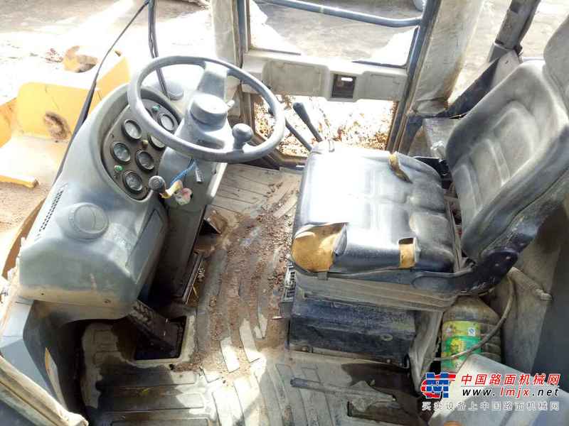陕西出售转让二手5600小时2010年龙工LG855B装载机