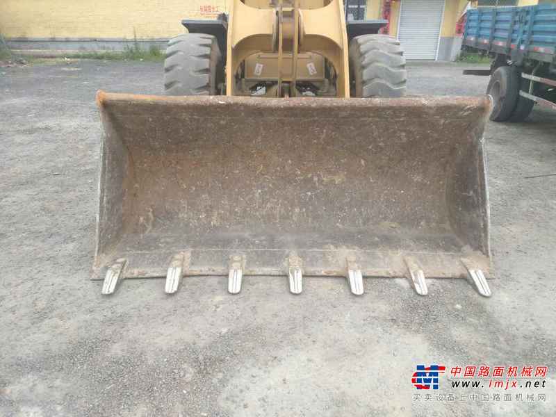 山东出售转让二手8000小时2011年山工SEM630B装载机