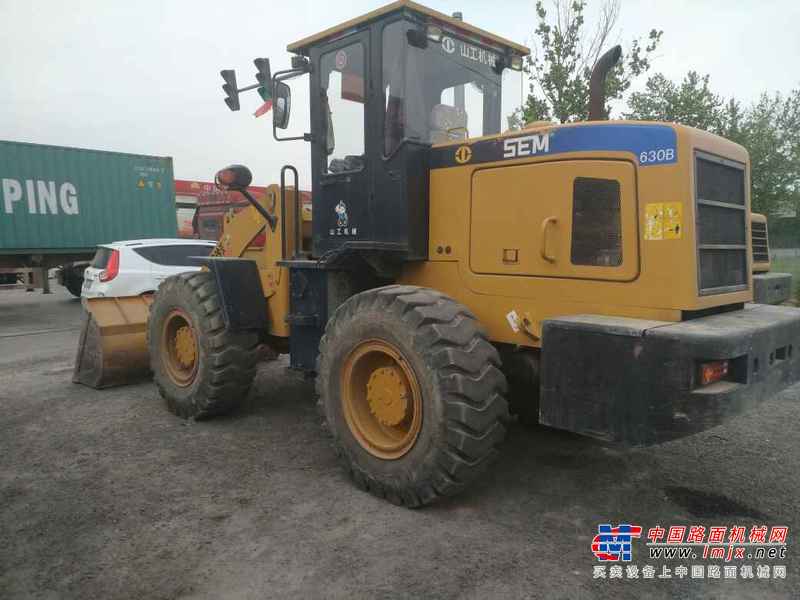 山东出售转让二手8000小时2011年山工SEM630B装载机