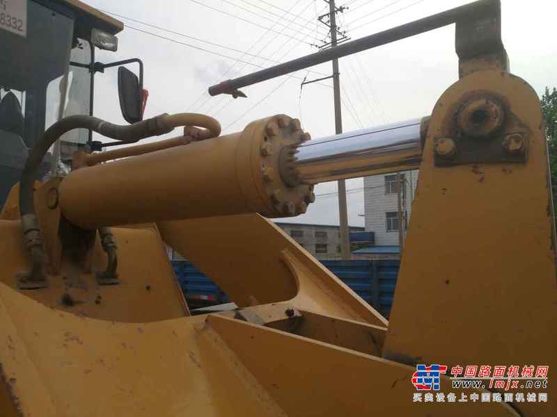 山东出售转让二手8000小时2011年山工SEM630B装载机