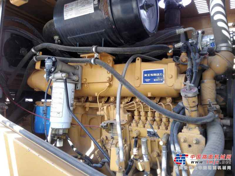 辽宁出售转让二手2400小时2012年龙工LG855D装载机