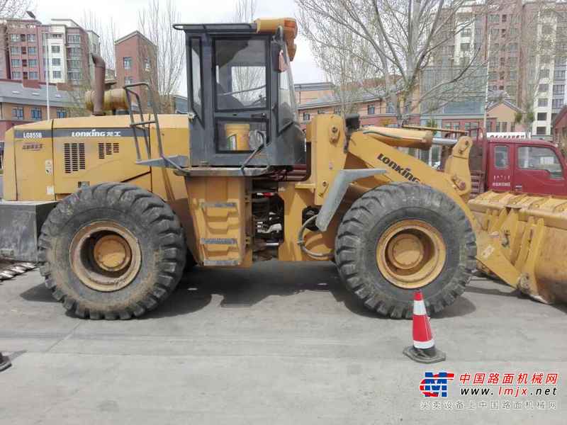 内蒙古出售转让二手6000小时2010年龙工LG855B装载机