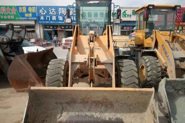 河北出售转让二手1500小时2016年龙工LG832E装载机