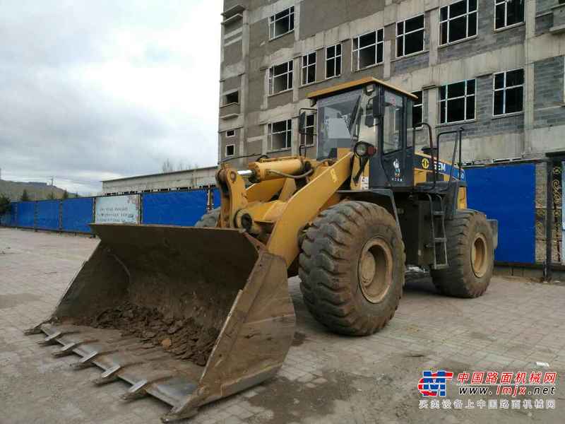 吉林出售转让二手4000小时2010年山工SEM650装载机