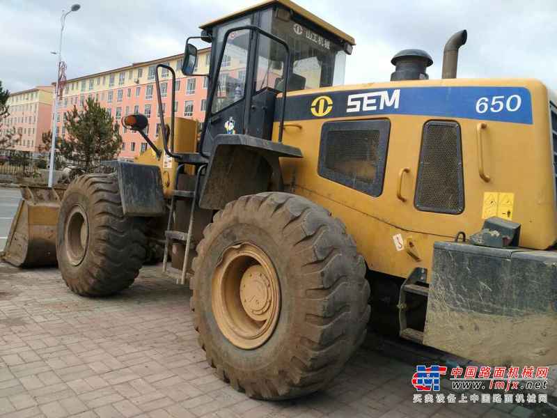 吉林出售转让二手4000小时2010年山工SEM650装载机