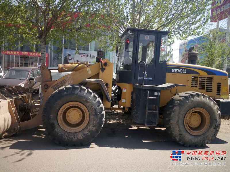 河北出售转让二手5000小时2009年山工SEM952装载机