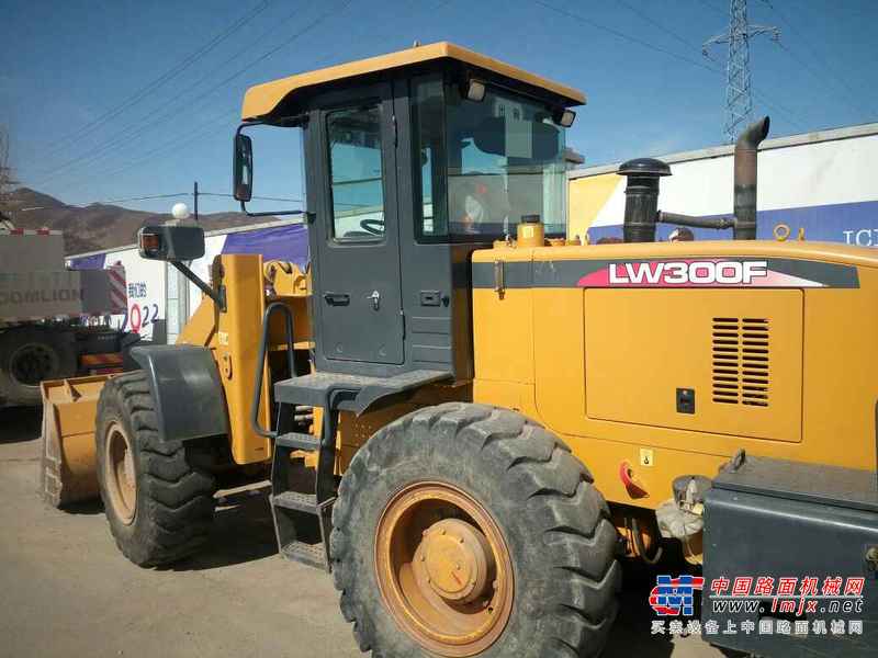 河北出售转让二手2500小时2015年徐工LW350K装载机