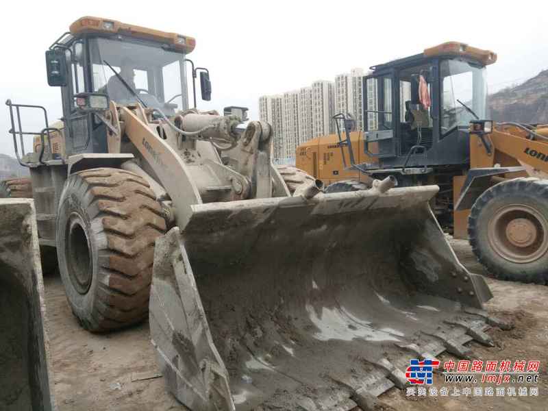 陕西出售转让二手3900小时2014年龙工LG855B装载机