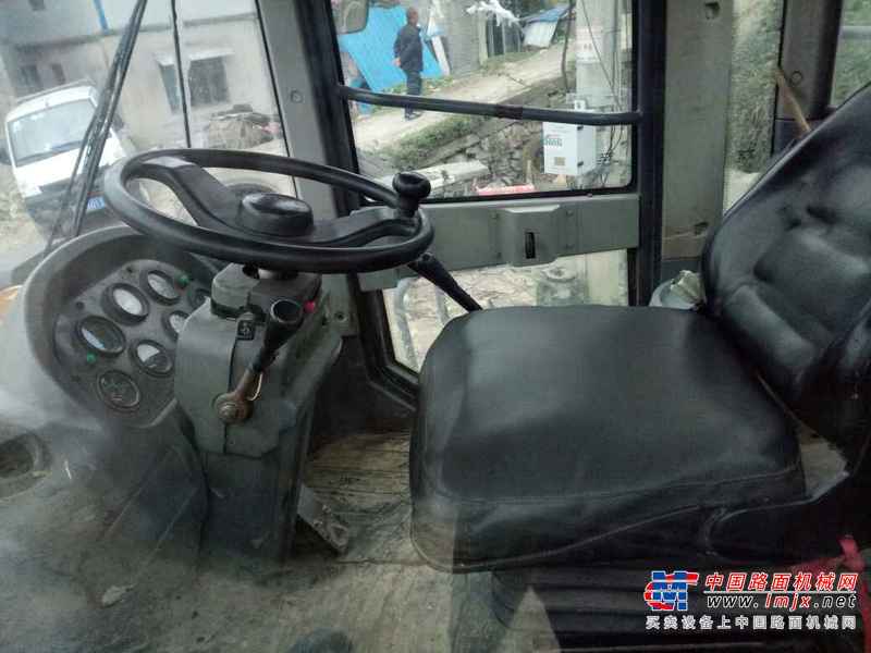 贵州出售转让二手5000小时2013年龙工LG855D装载机