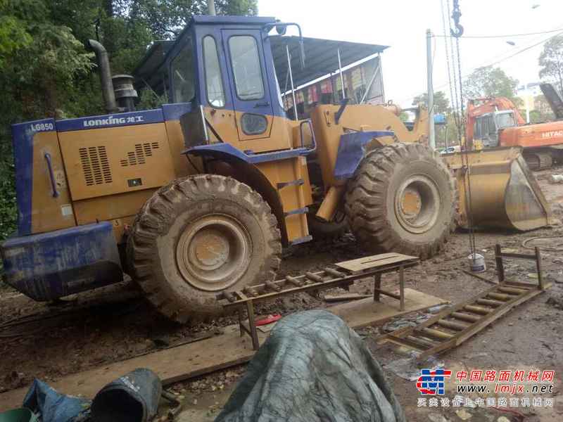 江西出售转让二手8500小时2010年龙工850装载机