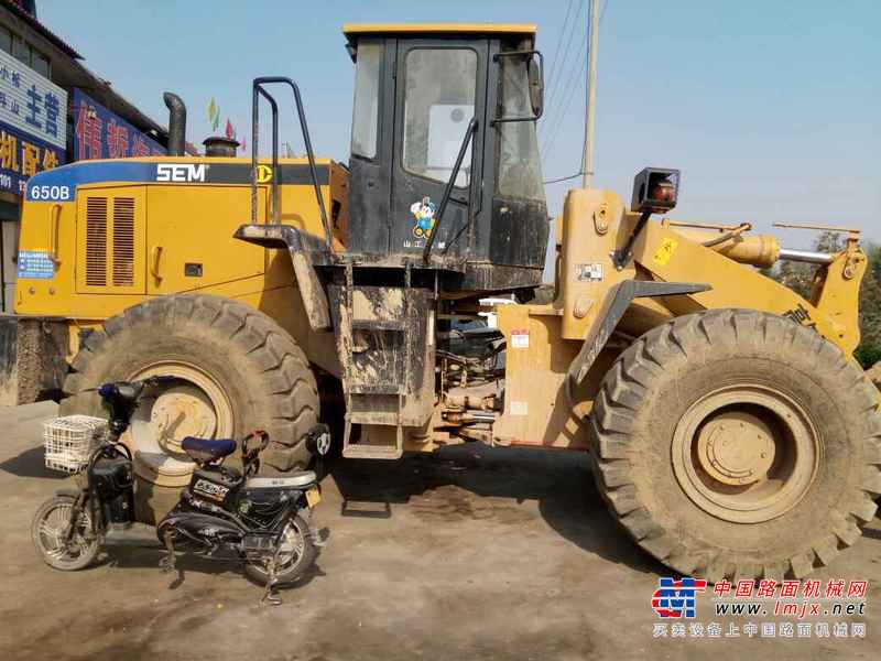 山西出售转让二手600小时2014年山工SEM650B装载机