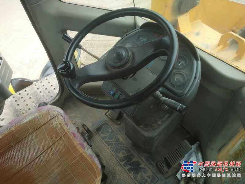 湖北出售转让二手6000小时2010年徐工LW300F装载机