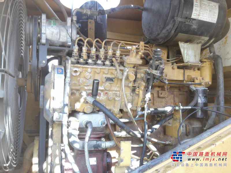 内蒙古出售转让二手5000小时2010年龙工LG855B装载机