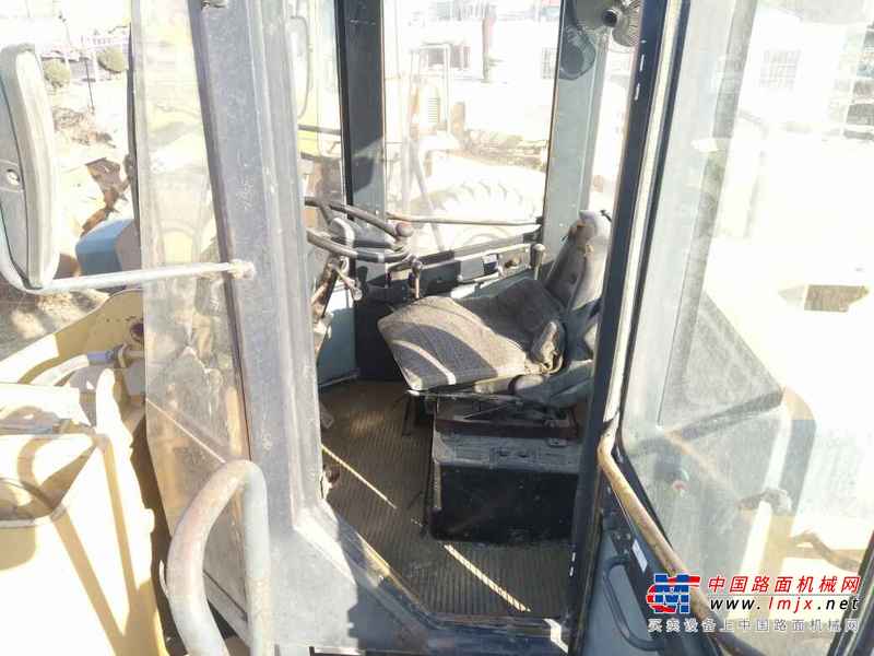 山东出售转让二手4000小时2010年山工SEM650装载机