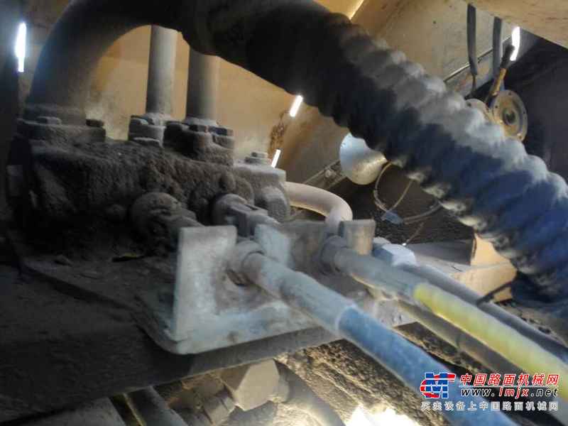 内蒙古出售转让二手6000小时2006年厦工ZL50C装载机