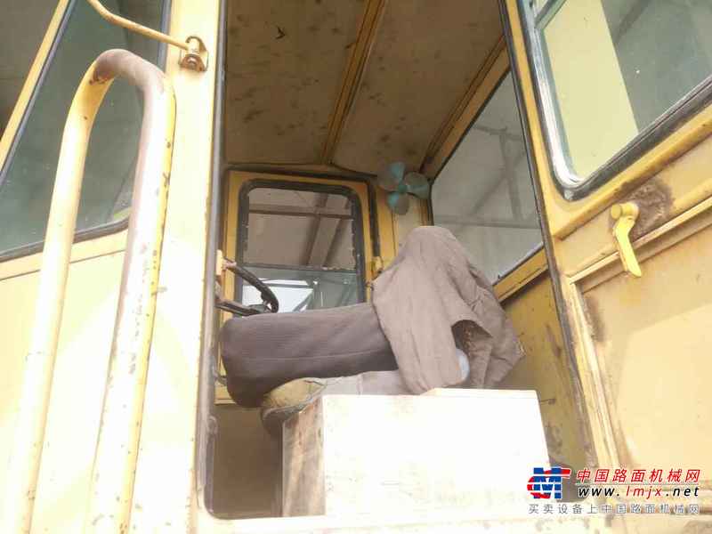 山东出售转让二手2000小时2004年山工ZL50D装载机