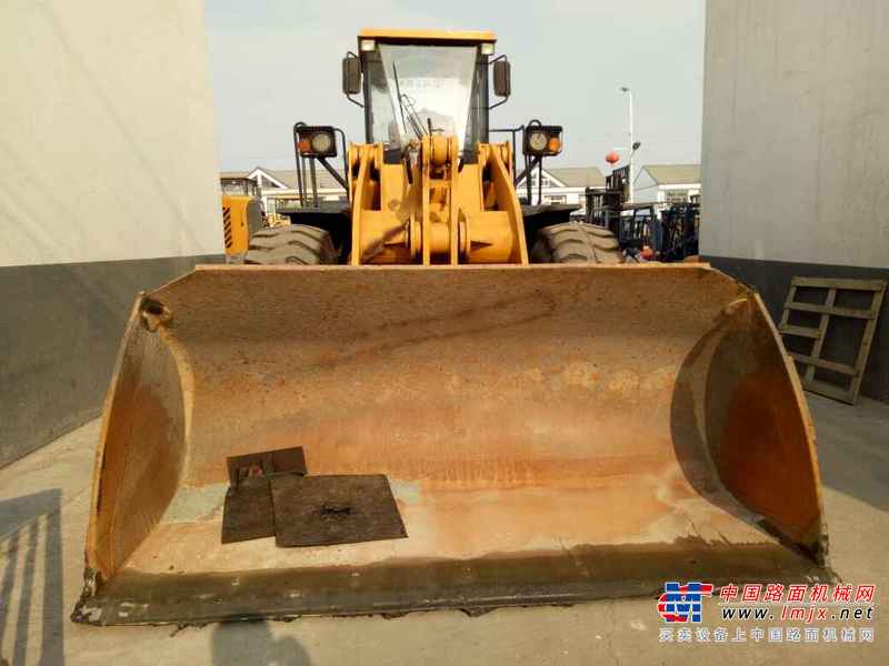 山东出售转让二手4582小时2013年山工SEM650B装载机