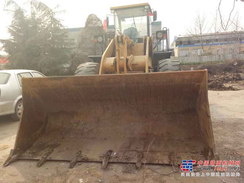 山东出售转让二手2453小时2014年山工SEM650B装载机