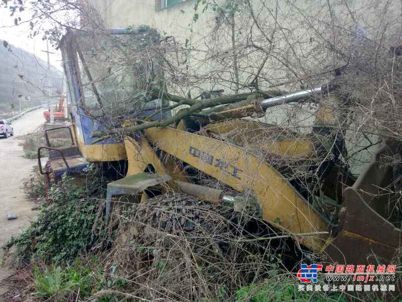 贵州出售转让二手7635小时2007年龙工LG833装载机