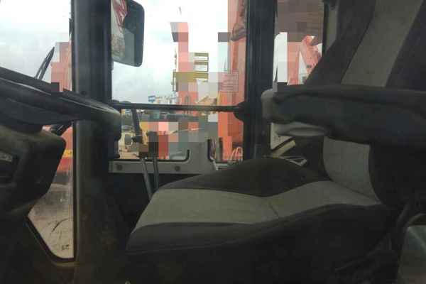广西出售转让二手10000小时2011年现代HL850K装载机