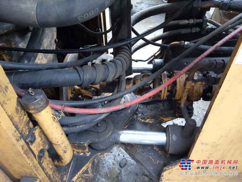 陕西出售转让二手6000小时2013年龙工LG855装载机