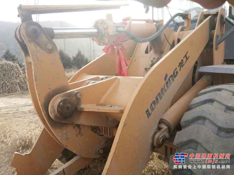 陕西出售转让二手2300小时2013年龙工LG833G装载机