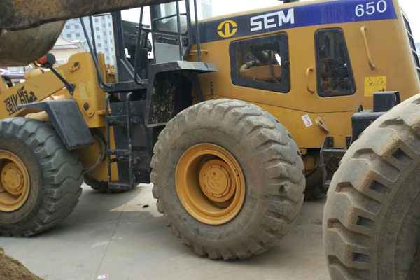 山东出售转让二手2800小时2013年山工SEM650装载机