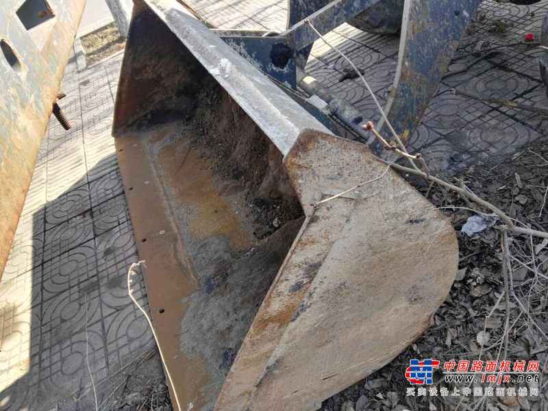 山西出售转让二手5000小时2006年徐工LW16装载机
