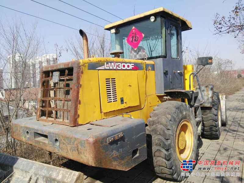 山西出售转让二手3000小时2010年徐工LW300F装载机