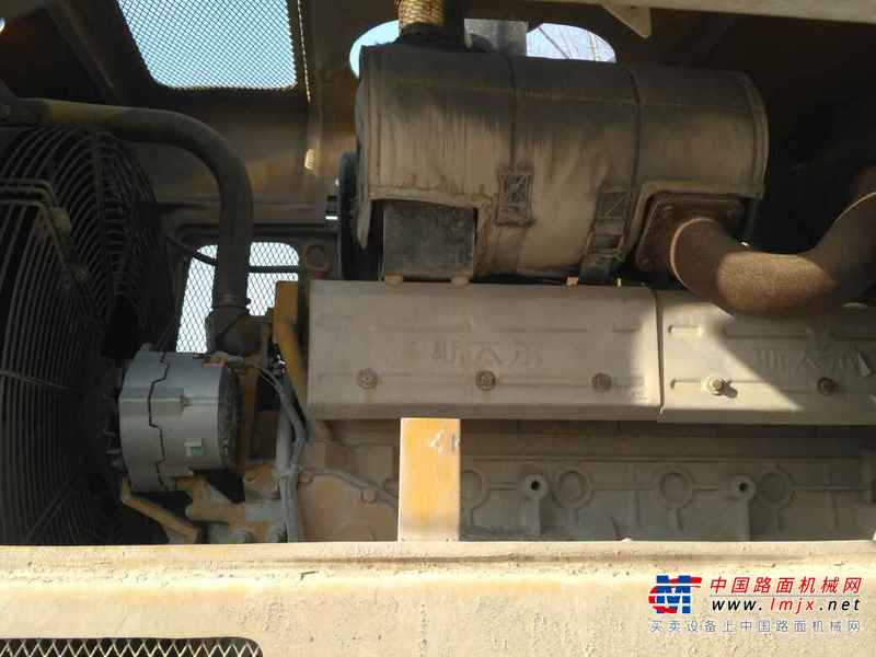 山东出售转让二手2800小时2014年山工SEM652B装载机