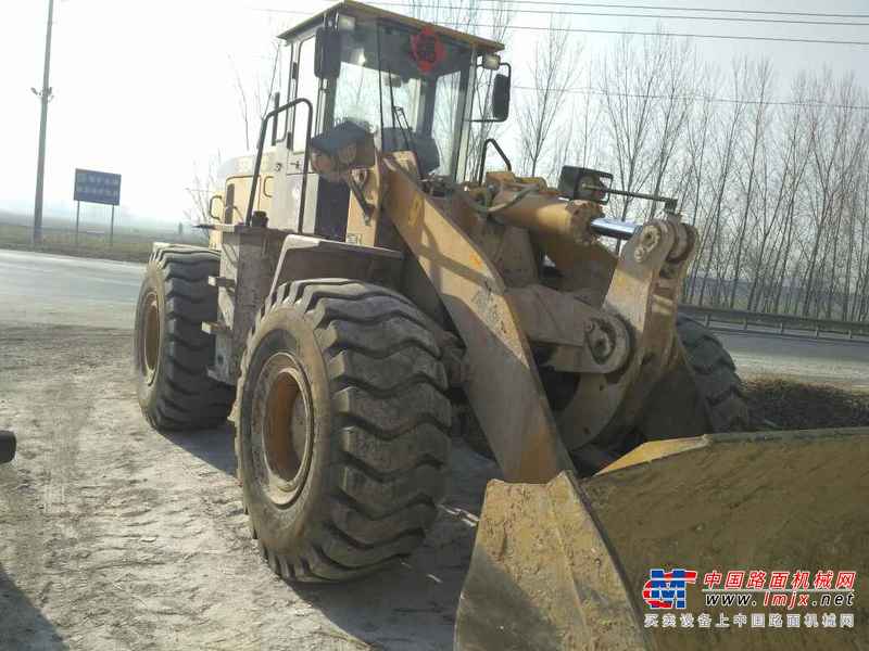 山东出售转让二手2800小时2014年山工SEM652B装载机