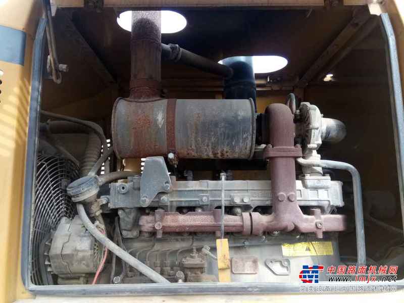 贵州出售转让二手3800小时2012年龙工LG833B装载机