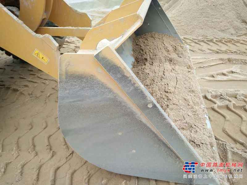 湖北出售转让二手400小时2016年龙工LG855N装载机