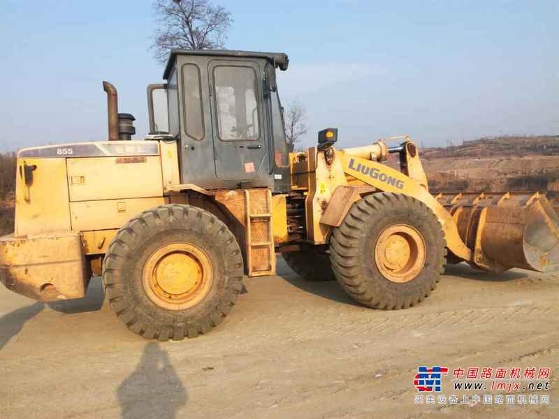 河南出售转让二手4000小时2010年柳工CLG855装载机