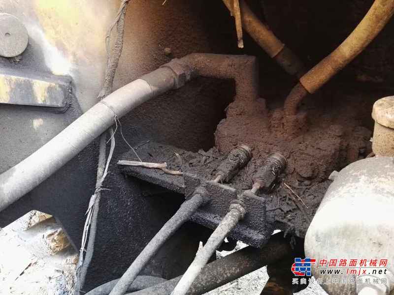 陕西出售转让二手5000小时2009年龙工LG855装载机