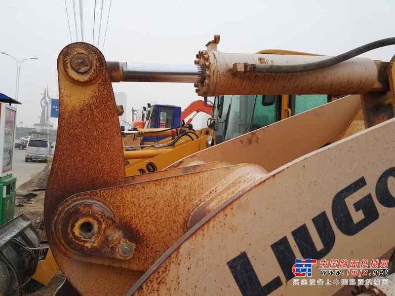 陕西出售转让二手4000小时2010年柳工CLG836装载机