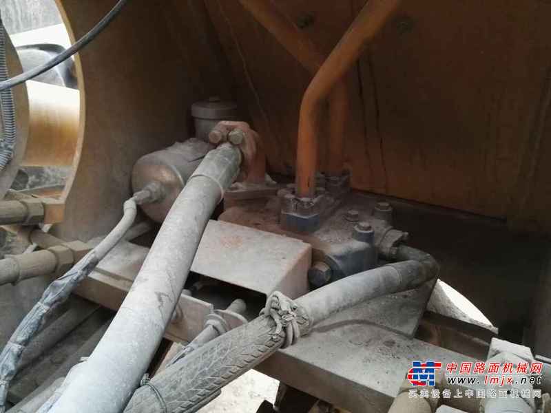 陕西出售转让二手1800小时2015年龙工LG833B装载机