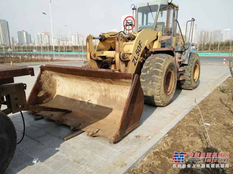 山东出售转让二手10000小时2004年山工ZL50F装载机
